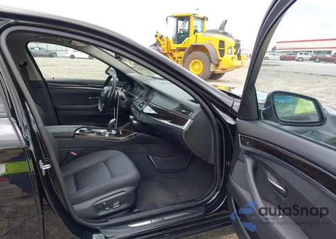 2016 BMW 528I xDrive из США, поврежденный, VIN WBA5A7C51GG644530